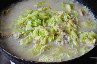 幸福美食：时令蔬菜美食之蛤蜊萝卜汆鸡蛋的做法步骤：9