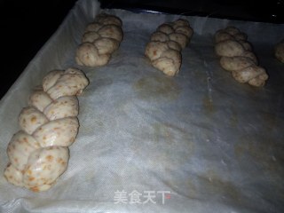 奶酥粒全麦辫子面包的做法步骤：9