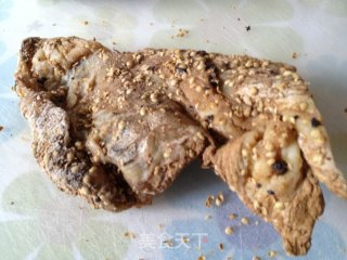 青椒炒腊肉的做法步骤：1
