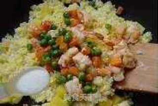 菠萝虾仁炒饭的做法步骤：6