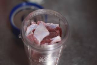 自制热狗肠的做法步骤：1