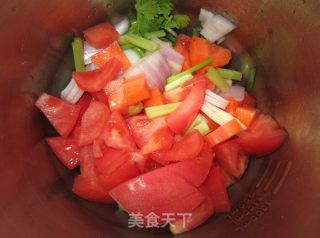 番茄蔬菜浓汤的做法步骤：3