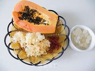 美容甜饮------木瓜银耳糖水的做法步骤：1