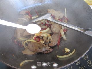 辣炒羊肝的做法步骤：13