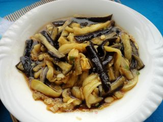 手撕茄子的做法步骤：9