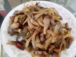 蘑菇炒肉的做法步骤：4
