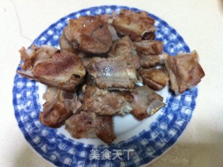 糖醋排骨的做法步骤：2