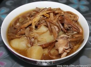 黄花菜土豆炖鸡块的做法步骤：6
