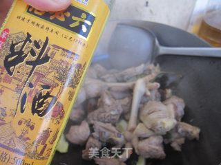 土豆炖鸡块的做法步骤：7