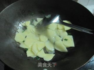 素鸡炒土豆片的做法步骤：4