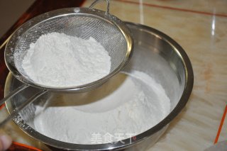 麦香红豆包的做法步骤：2