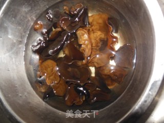 三鲜韭菜卷的做法步骤：4