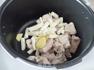 山药排骨汤的做法步骤：4