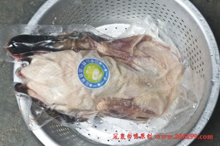 全国唯一药用鸭-连城白鸭原产地推荐煮法的做法步骤：1