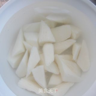 薏仁山药排骨汤的做法步骤：2