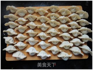 猪肉韭菜水饺的做法步骤：7