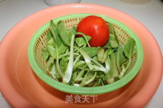 剩菜鲜虾面的做法步骤：2