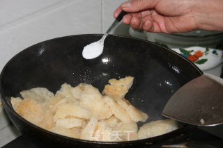 酸辣龙肠的做法步骤：4