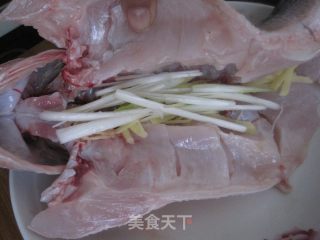 清蒸鲈鱼二的做法步骤：4
