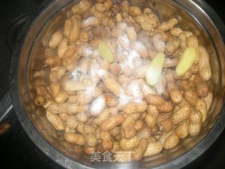 蒸花生——蒸出原汁原味的花生的做法步骤：2