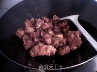 美味红烧排骨的做法步骤：2