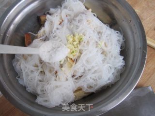 凉拌素鸡粉丝的做法步骤：5