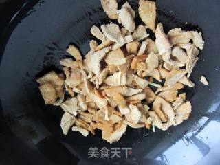 芹菜炒豆渣的做法步骤：5