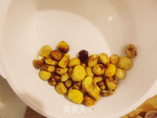 红烧栗子鸡的做法步骤：3