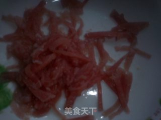 鱼香肉丝的做法步骤：2