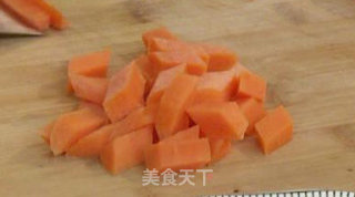 青豆玉米炒花生的做法步骤：1
