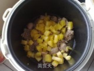 菠萝鸭肉的做法步骤：4