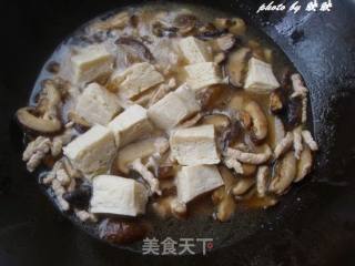 冻豆腐肉丝烧蘑菇的做法步骤：8