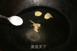 冬瓜炒虾仁的做法步骤：3