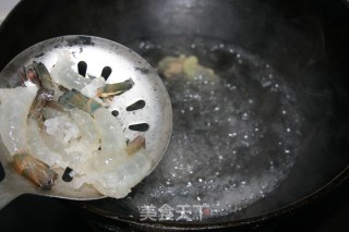 冬瓜炒虾仁的做法步骤：4