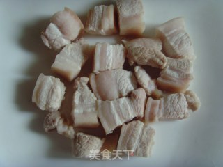 秘制红烧肉的做法步骤：2