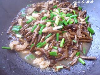 茶树菇烧肉的做法步骤：8