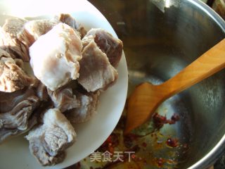 萝卜炖牛腩的做法步骤：4