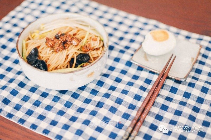 食“面”八方 | 干了这碗，热气腾腾的中华炸酱面！的做法