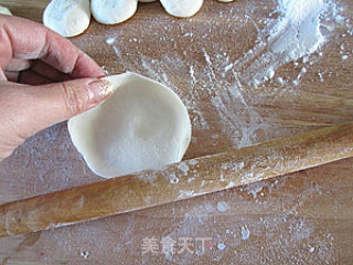 韭菜饺子-------------饺子好吃的秘诀的做法步骤：10