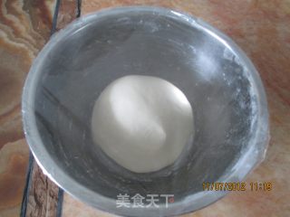 鲜肉包子的做法步骤：4