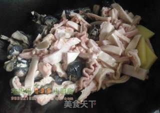 乌鸡肚片汤的做法步骤：2