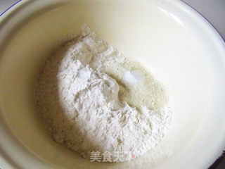 白菜肉丝杂粮饸饹面的做法步骤：1