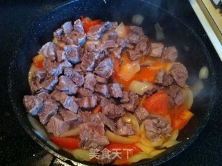 高压锅红烩牛腩的做法步骤：4