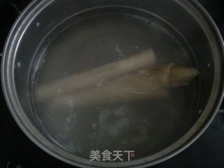 猪皮冻的做法步骤：1