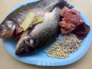 川贝鲫鱼冬瓜汤的做法步骤：2