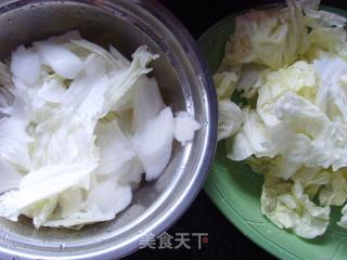 初冬暖身炖菜——猪肉粉条豆腐泡的做法步骤：3