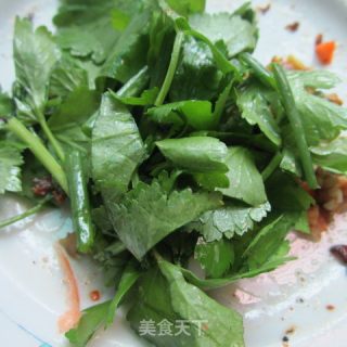 红萝卜烧 鱼的做法步骤：3