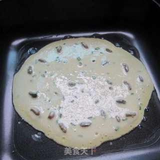 煎大饼的做法步骤：7