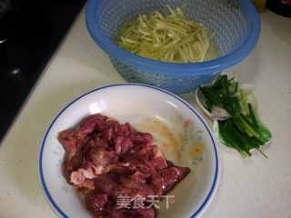 九王炒肉片的做法步骤：2