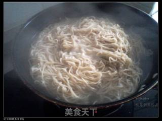 香菇肉丝捞面的做法步骤：10